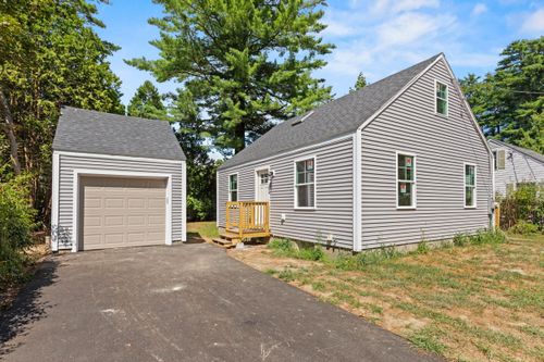 27 Chamberlain Ave, Brunswick, ME, 04011-2518 | Card Image