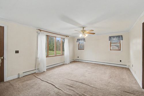 612 Vt 15 W, Hyde Park, VT, 05655-9127 | Card Image