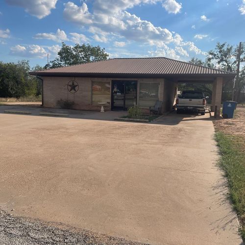 401 W 10th St, Robert Lee, TX, 76945-4843 | Card Image