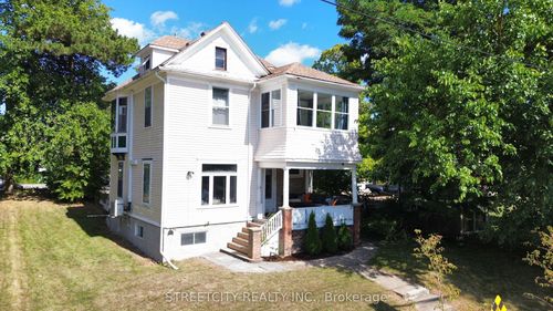 204 London Rd, Sarnia, ON, N7T7S9 | Card Image
