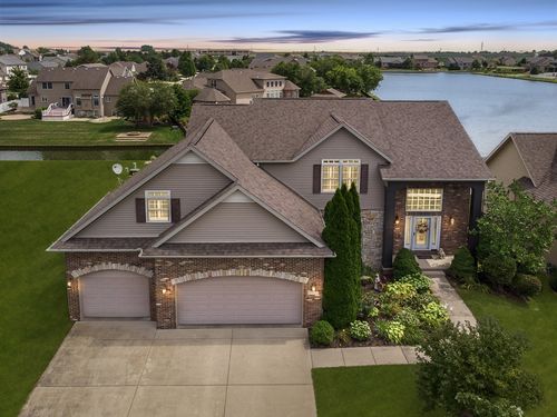 1303 Janet Dr, Bloomington, IL, 61704-4045 | Card Image