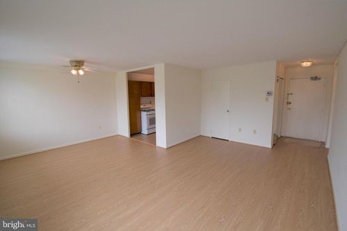 apt-214-6641 Wakefield Dr, ALEXANDRIA, VA, 22307-6861 | Card Image