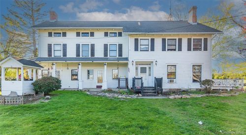 111 Browns Rd, Walden, NY, 12586-3026 | Card Image