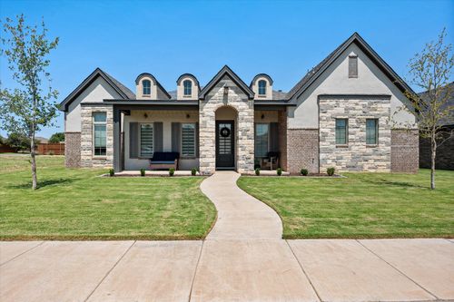 706 N 7th St, Wolfforth, TX, 79382-3238 | Card Image