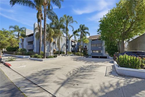 318-7640 Oso, Winnetka, CA, 91306 | Card Image