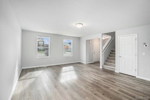 7014 Marigold Dr, Grand Blanc, MI, 48439-9667 | Card Image