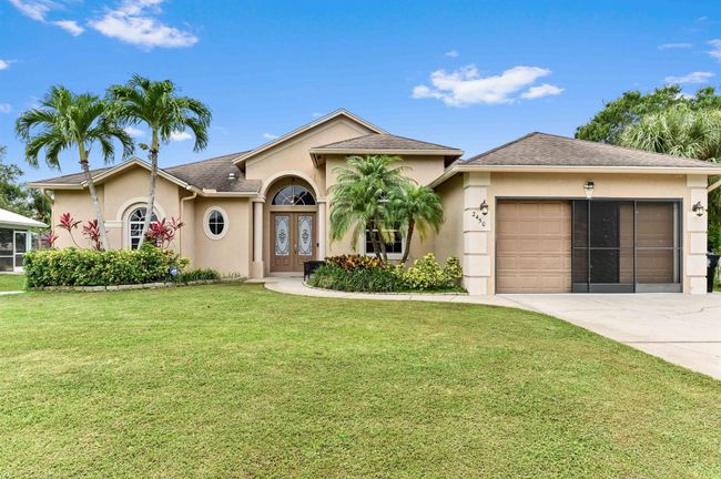 2450 Sw Summit St, House other with 3 bedrooms, 2 bathrooms and null parking in Port Saint Lucie FL | Image 4
