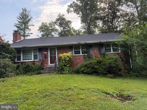 1917 Great Falls St, MCLEAN, VA, 22101-5418 | Card Image