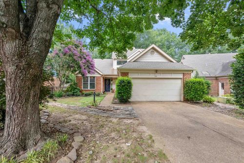 758 Walnut Valley Ln, Cordova, TN, 38018-6367 | Card Image