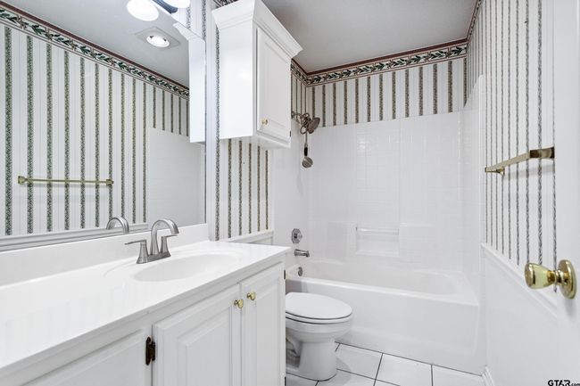 902 Bobwhite Ln, House other with 4 bedrooms, 2 bathrooms and null parking in Whitehouse TX | Image 25