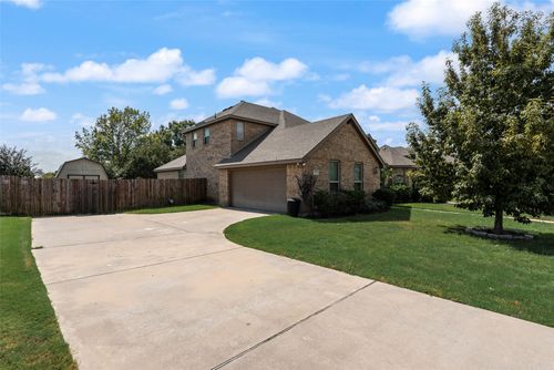 202 Debbie Way, Red Oak, TX, 75154-6551 | Card Image