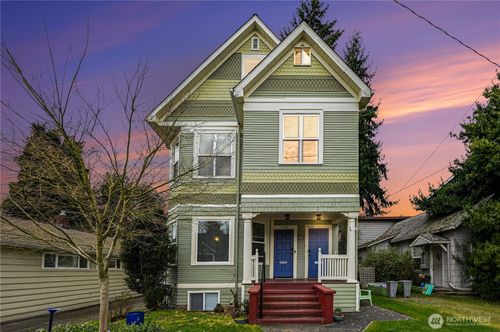 5525 Woodlawn Ave N, Seattle, WA, 98103-5937 | Card Image