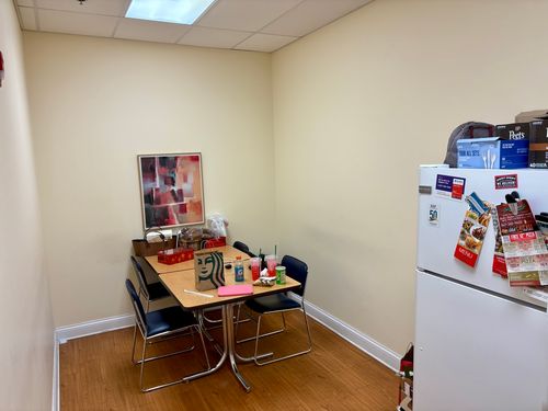 1272-76-1272 American Way, Libertyville, IL, 60048-3936 | Card Image