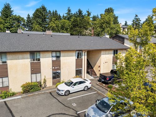 apt-c25-12424 Ne 145th St, Kirkland, WA, 98034-1224 | Card Image