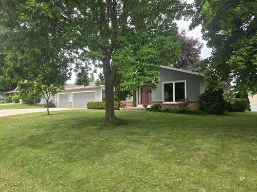 1009 N Georgetown Ter, Beaver Dam, WI, 53916-1921 | Card Image
