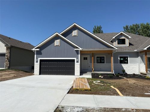 3107 Carlisle Ct, Saint Joseph, MO, 64506-4200 | Card Image