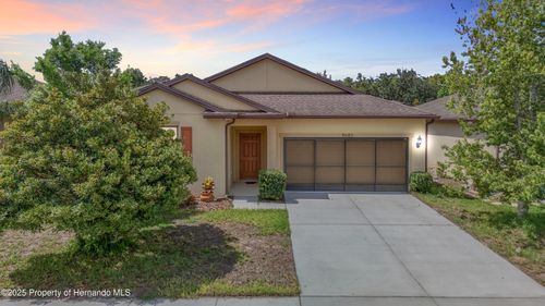 15682 Stone House Dr, BROOKSVILLE, FL, 34604-5848 | Card Image