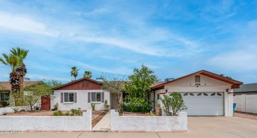 2908 E Cactus Rd, Phoenix, AZ, 85032-7112 | Card Image
