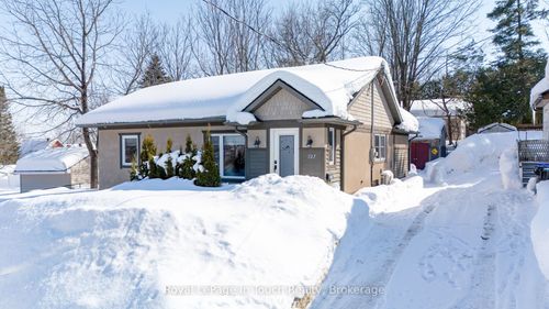 727 Victoria Street, Midland, ON, L4R1B2 | Card Image