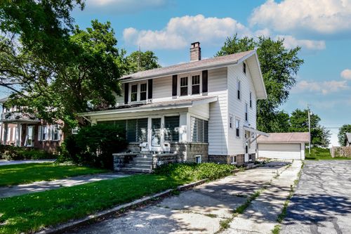 620 Mason St, Chenoa, IL, 61726-1335 | Card Image