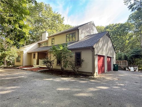 26 Trout Brook Ln, Hope, RI, 02831-1417 | Card Image