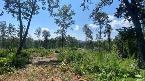 1084 Highgrove Dr, Talking Rock, GA, 30175 | Card Image