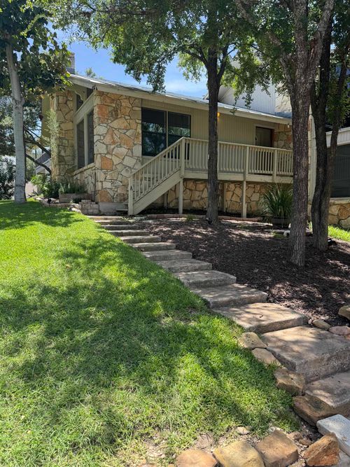 808 Hi Cir W, Horseshoe Bay, TX, 78657-6560 | Card Image