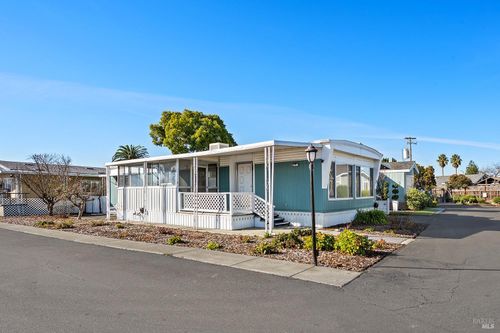 571 Ne Birchwood Drive, Petaluma, CA, 94954 | Card Image