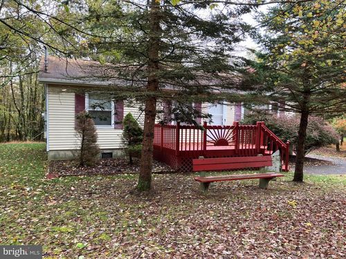 94 Clearbrook Dr, Albrightsville, PA, 18210-3882 | Card Image