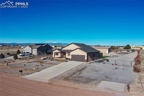 1073 W Mescalero Drive, Pueblo, CO, 81007 | Card Image