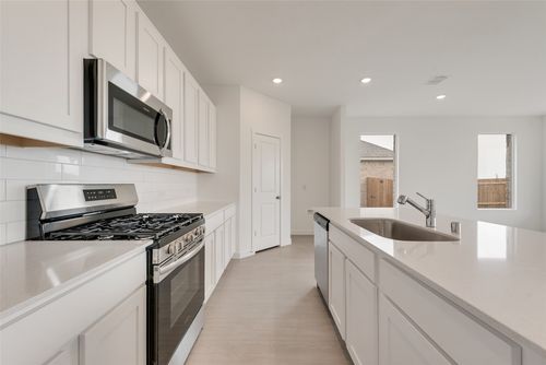 1821 Bog Spruce Ln, McKinney, TX, 75071-5348 | Card Image