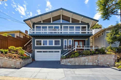 2140 Pullman Ave, Belmont, CA, 94002-1651 | Card Image
