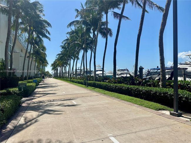 STE-4M - 400 Alton Rd, Condo with 1 bedrooms, 2 bathrooms and null parking in Miami Beach FL | Image 65