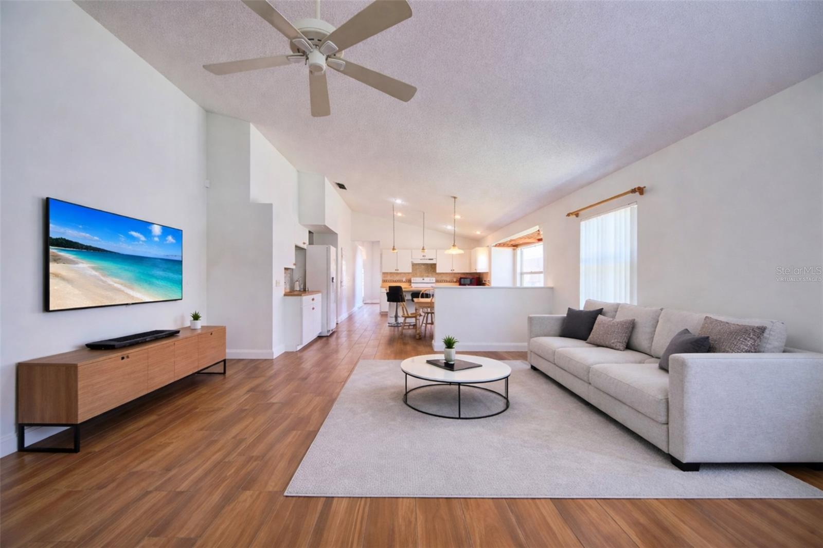 Residential in DAVENPORT 4