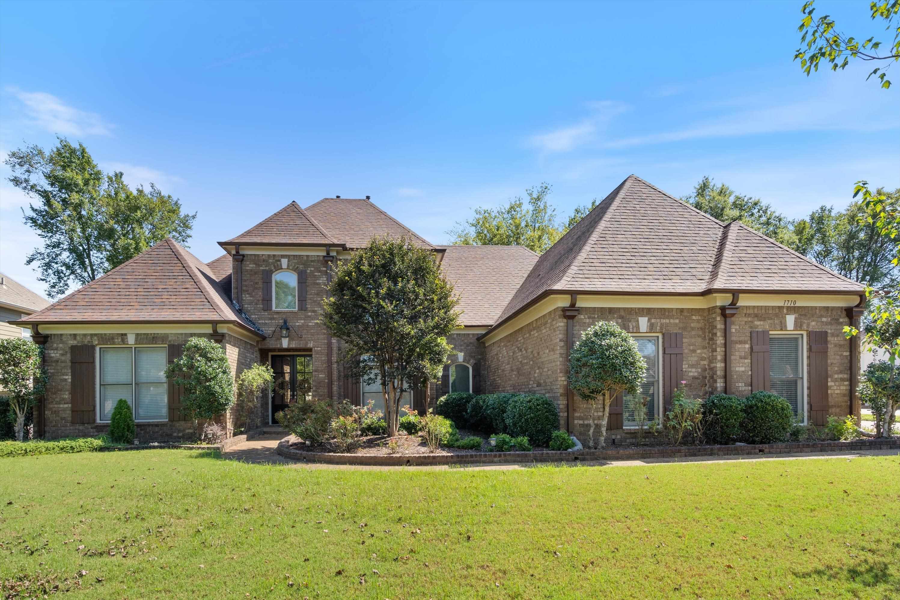 Stillwind Ln, Collierville, TN 38017