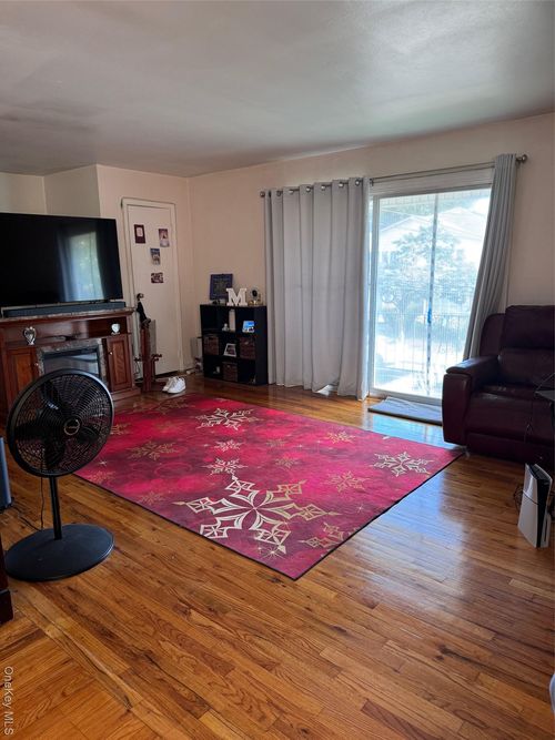 24507 149th Dr, Rosedale, NY, 11422-2715 | Card Image