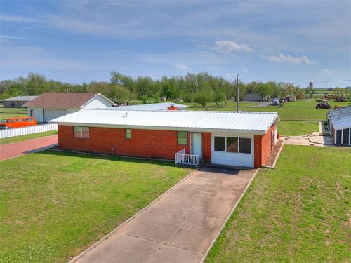 17064 Darren Ave, El Reno, OK, 73036-9195 | Card Image