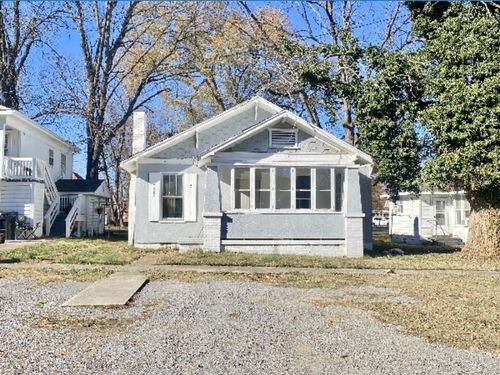 205 E Lauderdale St, Tullahoma, TN, 37388-4513 | Card Image