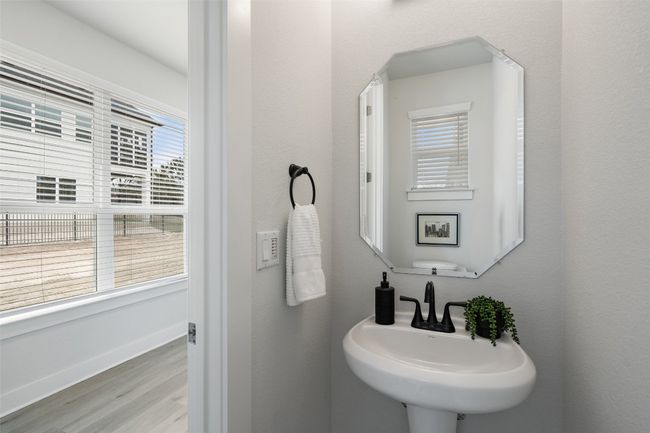 2012 Kit Cir, House other with 4 bedrooms, 3 bathrooms and 2 parking in Austin TX | Image 26