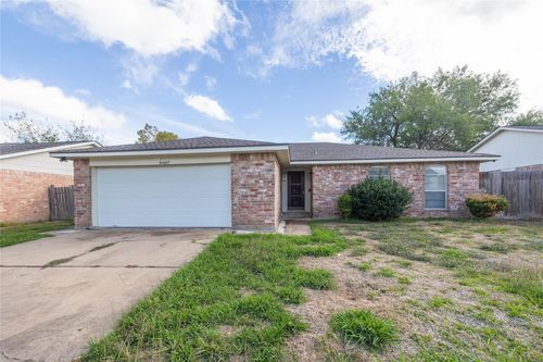9907 Towne Tower Ln, Sugar Land, TX, 77498-1648 | Card Image