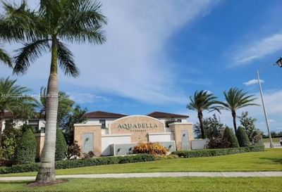 3485 - 3485 W 106th St, Townhouse with 3 bedrooms, 2 bathrooms and null parking in Hialeah FL | Image 1