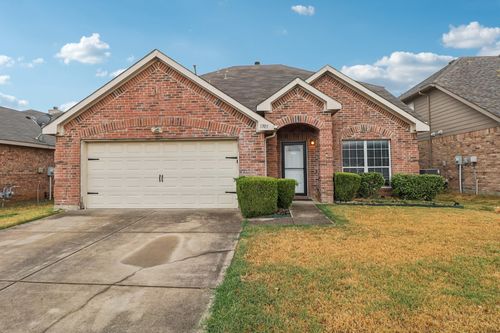 5705 Downs Dr, Fort Worth, TX, 76179-7366 | Card Image
