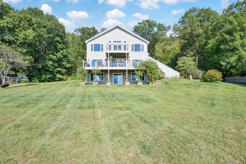 24 Coppergate Rd, East Granby, CT, 06026-9511 | Card Image