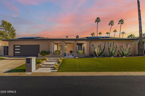 9225 N Arroya Vista Dr W, Phoenix, AZ, 85028-4811 | Card Image