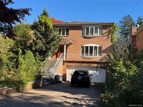 718 Scarsdale Rd, Yonkers, NY, 10707-1039 | Card Image