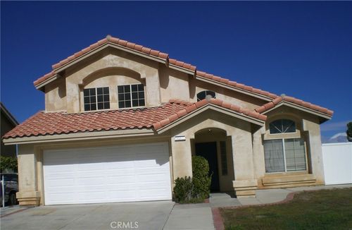 12350 Roadrunner Ln, Victorville, CA, 92392-7462 | Card Image