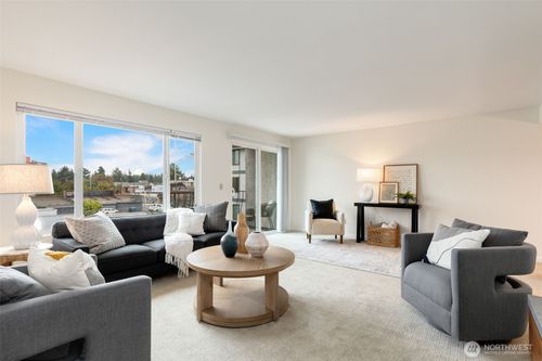 apt-208-12300 28th Ave Ne, Seattle, WA, 98125-5419 | Card Image