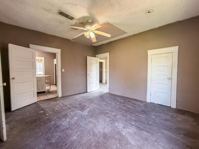 913 Galveston St, House other with 4 bedrooms, 2 bathrooms and null parking in Plainview TX | Image 8