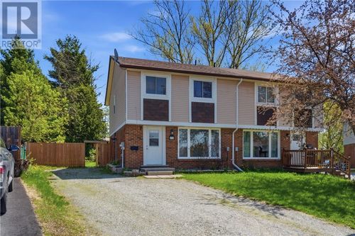 176 Colonial Crt, Sudbury, ON, P3A4X5 | Card Image
