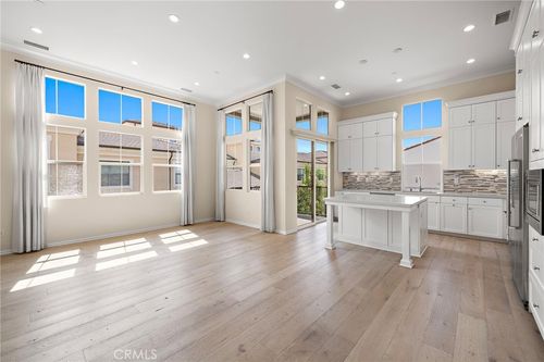 110 Mighty Oak, Irvine, CA, 92602-1815 | Card Image